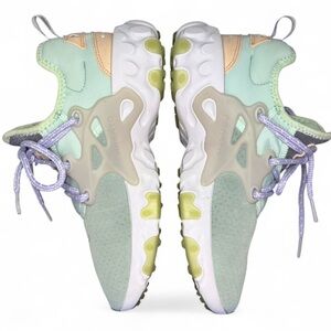 Women's Nike React Presto Teal Tint Sneakers : Size 7 EU 38 CJ4982-317.
